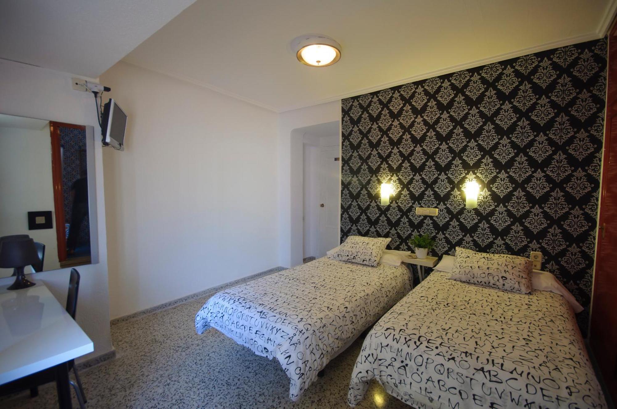 Hostal On Dormire Валенсия Экстерьер фото