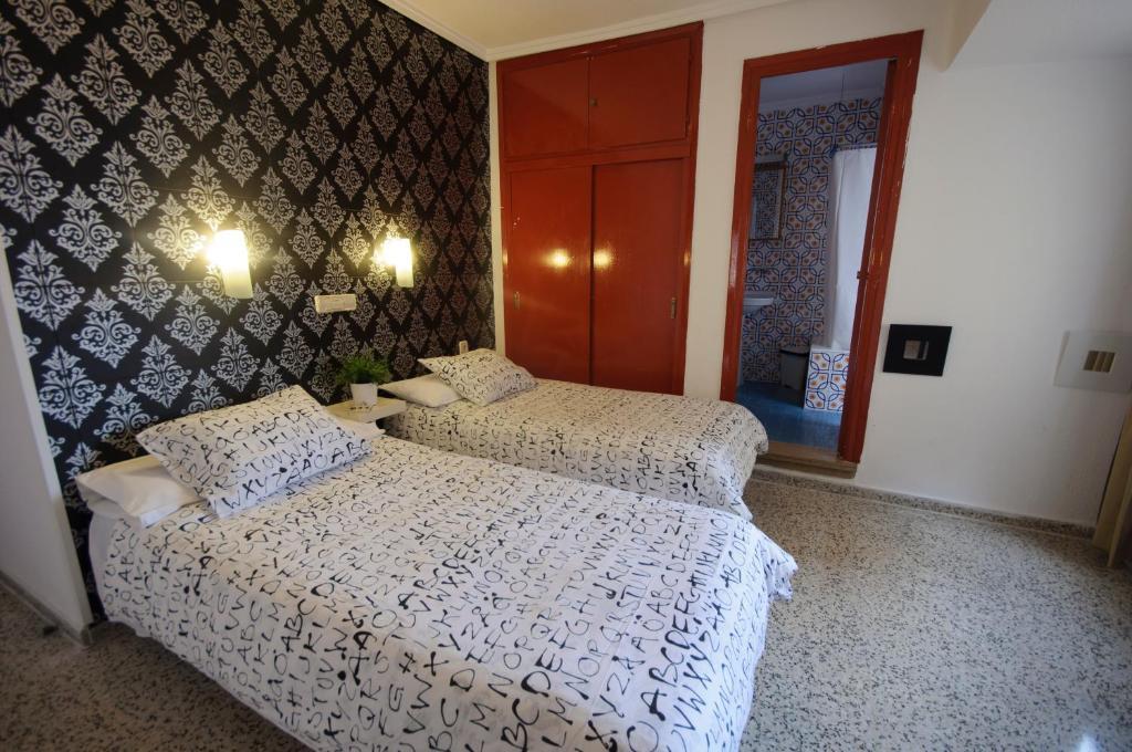 Hostal On Dormire Валенсия Номер фото